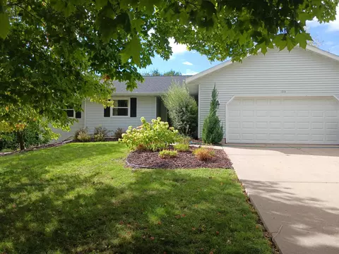 133 Joshua Dr, Evansville, WI 53536