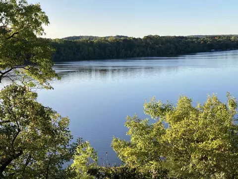 s8310 Inspiration Drive, Merrimac, WI 53561