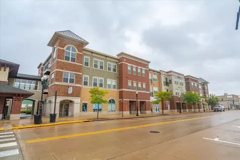 111 W Fulton St #209, Edgerton, WI 53534