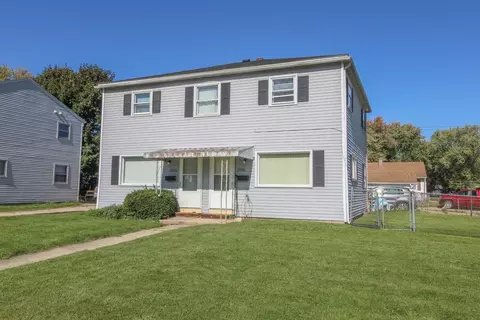 2004-2006 W Memorial Dr, Janesville, WI 53548