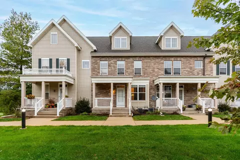 45 S Gardens Way, Fitchburg, WI 53711