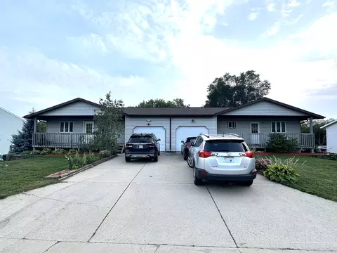 326-328 E Orbison St, Barneveld, WI 53507