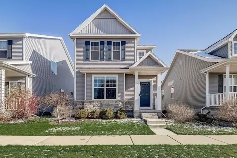 2886 Bulwer Ln, Fitchburg, WI 53711