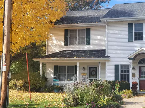 823 Sutherland Ave, Janesville, WI 53545