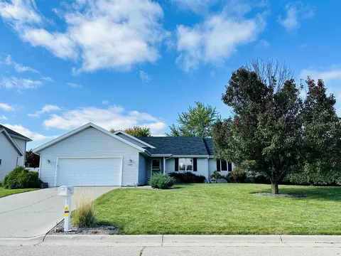 3385 Widgeon Dr, Janesville, WI 53546
