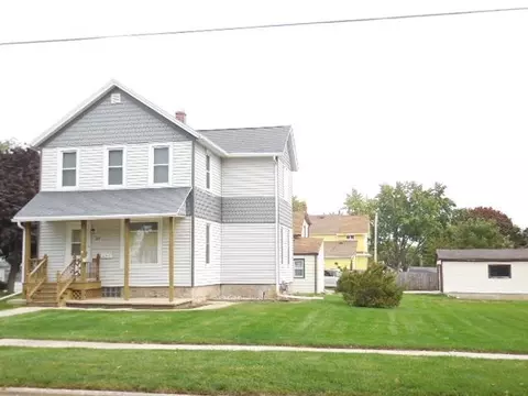 219 Grove St, Beaver Dam, WI 53916