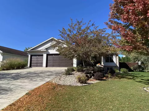 326 N Westmount Dr, Sun Prairie, WI 53590