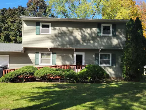 2536 Wood Dr, Beloit, WI 53511