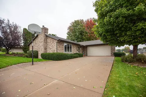 328 Rita Ave, Dickeyville, WI 53808