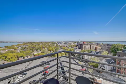 125 Hamilton St #1204, Madison, WI 53703