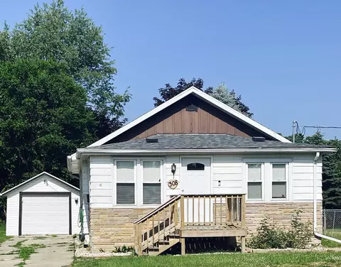 308 S Pine St, Janesville, WI 53548