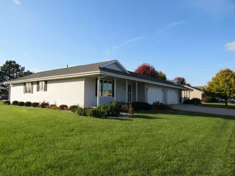 2007 Stonefield Ln, Janesville, WI 53546