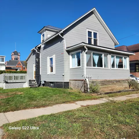208 Jefferson Ave, Sparta, WI 54656