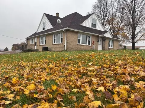 1828 Lacey Rd, South Wayne, WI 53587