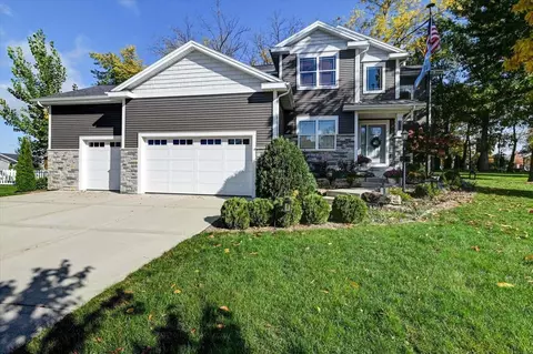 303 Erin Ct, Cottage Grove, WI 53527