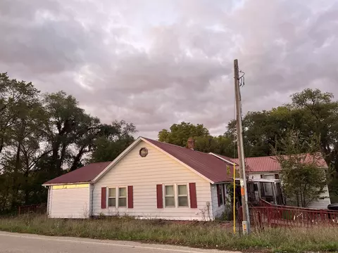 N8246 County Road N, South Wayne, WI 53587