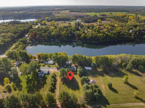 3255 County Road G, Oxford, WI 53952