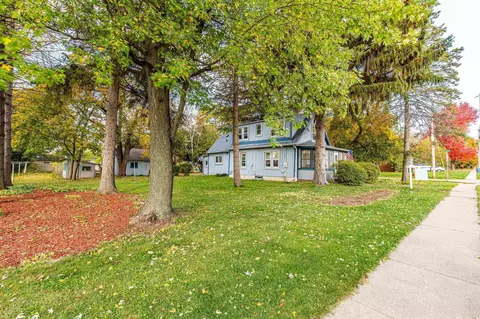 513 N Oak St, Oregon, WI 53575