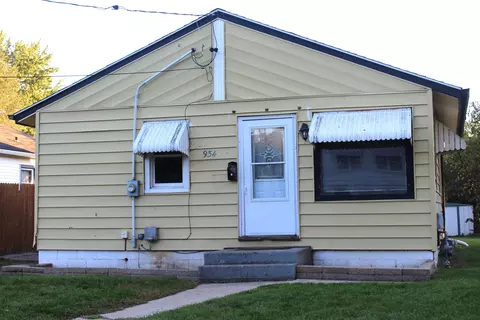 934 Farwell St, Beloit, WI 53511