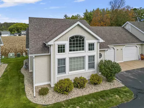 1115 Warner St, Black Earth, WI 53515