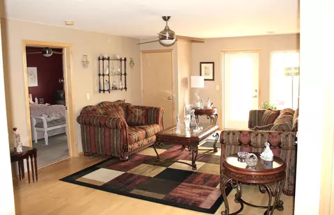 8206 Starr Grass Dr #204, Madison, WI 53719
