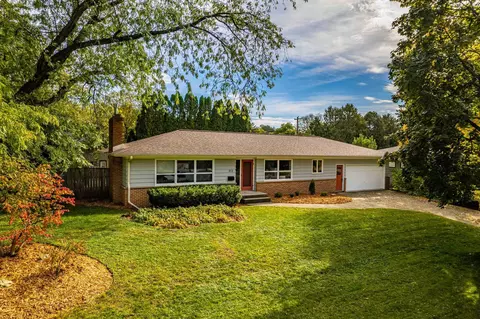 313 Robin Pkwy, Madison, WI 53705