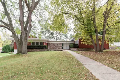2215 Linden Ave, Janesville, WI 53548