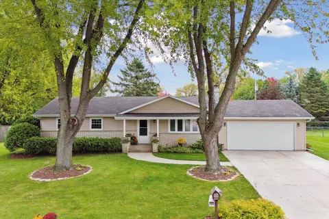 1109 Robert St, Edgerton, WI 53534