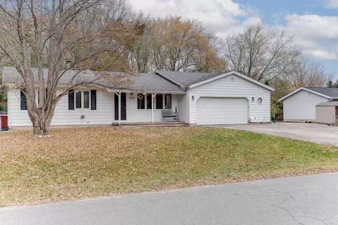 4742 Roosevelt St, Oregon, WI 53575