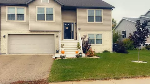 120 Community Dr, Fall River, WI 53932