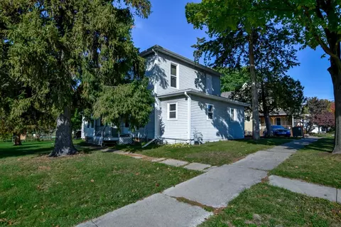 505-513 Birch St, Baraboo, WI 53913