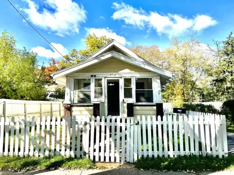 1210 Hinsdale Ave, Beloit, WI 53511