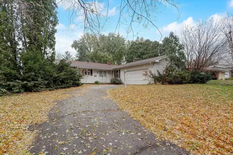 5306 Greenbriar Ln, Madison, WI 53714