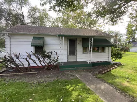 1983 S Fayette Ave, Beloit, WI 53511