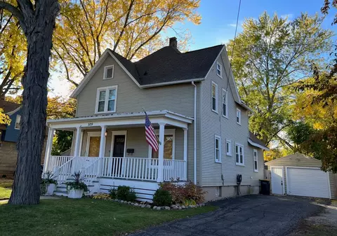 509 Robert St, Fort Atkinson, WI 53538