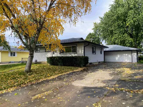 1414 Delaware Blvd, Madison, WI 53704