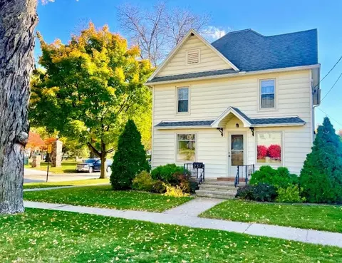 231 E Mill St, Beaver Dam, WI 53916