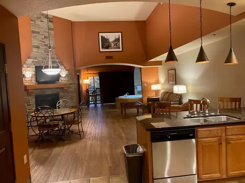 2411 River Rd #2123, Wisconsin Dells, WI 53965