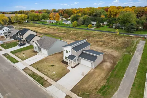5828 Divine St, Madison, WI 53718