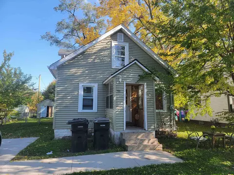 1911 Nelson Ave, Beloit, WI 53511
