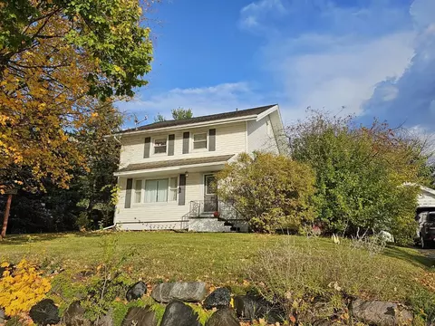 3149 Maple Grove Dr, Madison, WI 53719