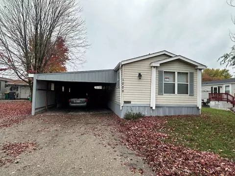 1029 Ruby Ln, Janesville, WI 53546