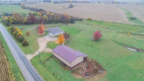 1914 Old Lancaster Rd, Platteville, WI 53818