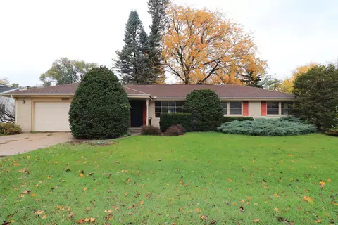 3413 Colby Ln, Janesville, WI 53546