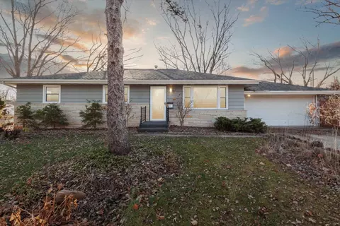 302 3rd St, Brodhead, WI 53520
