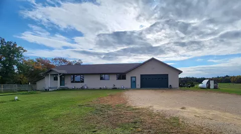 W3221 Highway 82 East, Mauston, WI 53948