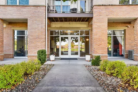 8201 Mayo Dr #302, Madison, WI 53719