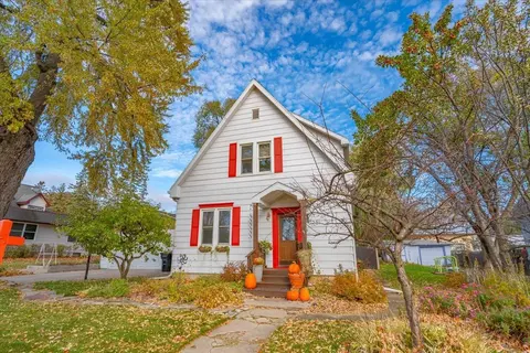 112 Murray St, Deforest, WI 53532