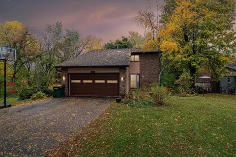 4360 Damascus Trl, Cottage Grove, WI 53527