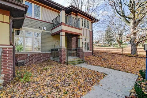 8730 Old Sauk Rd, Middleton, WI 53562